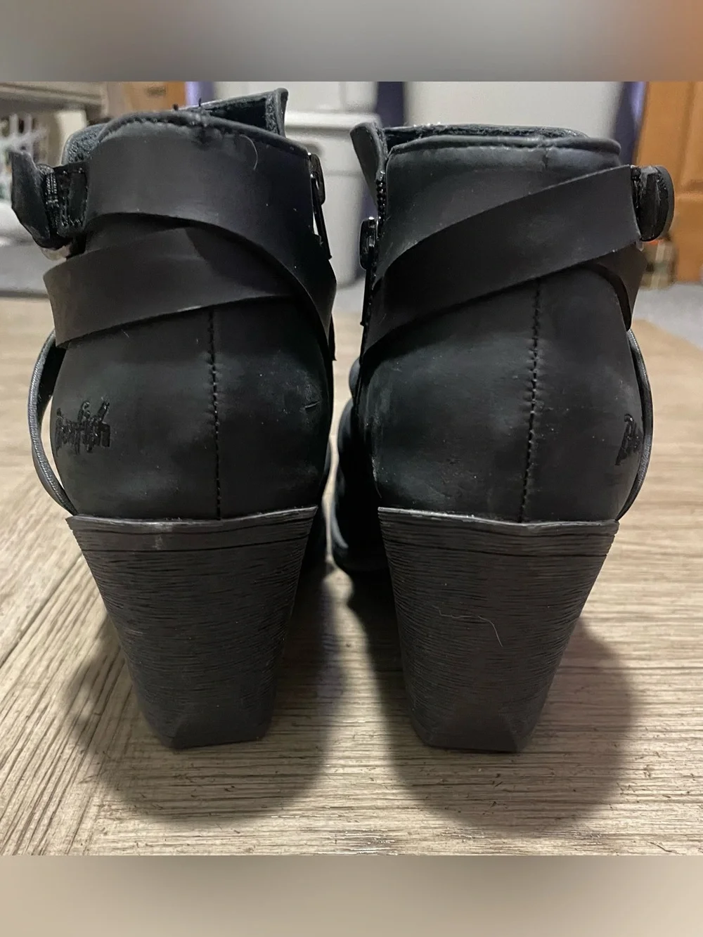 Blowfish Malibu heeled ankle boots, size 9, like new.
